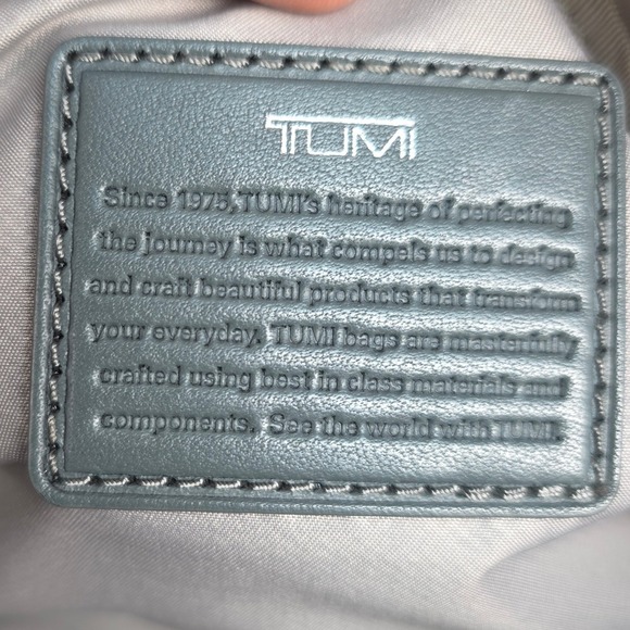 Tumi Voyageur Marietta Shoulder Bag in Dark Green Nylon - Picture 5 of 8